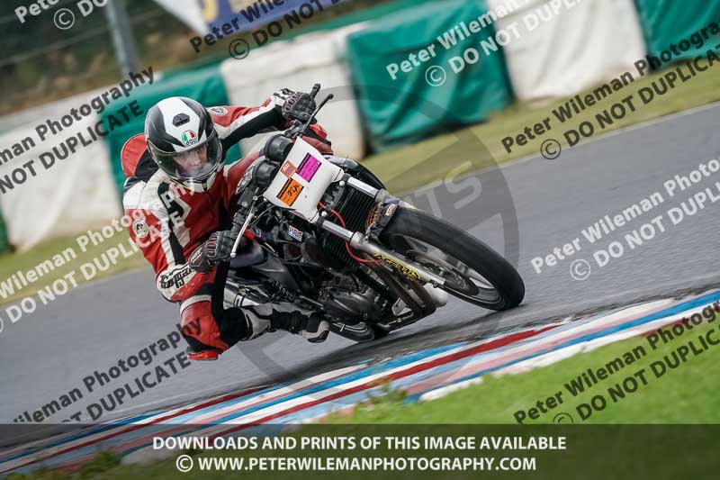 enduro digital images;event digital images;eventdigitalimages;mallory park;mallory park photographs;mallory park trackday;mallory park trackday photographs;no limits trackdays;peter wileman photography;racing digital images;trackday digital images;trackday photos